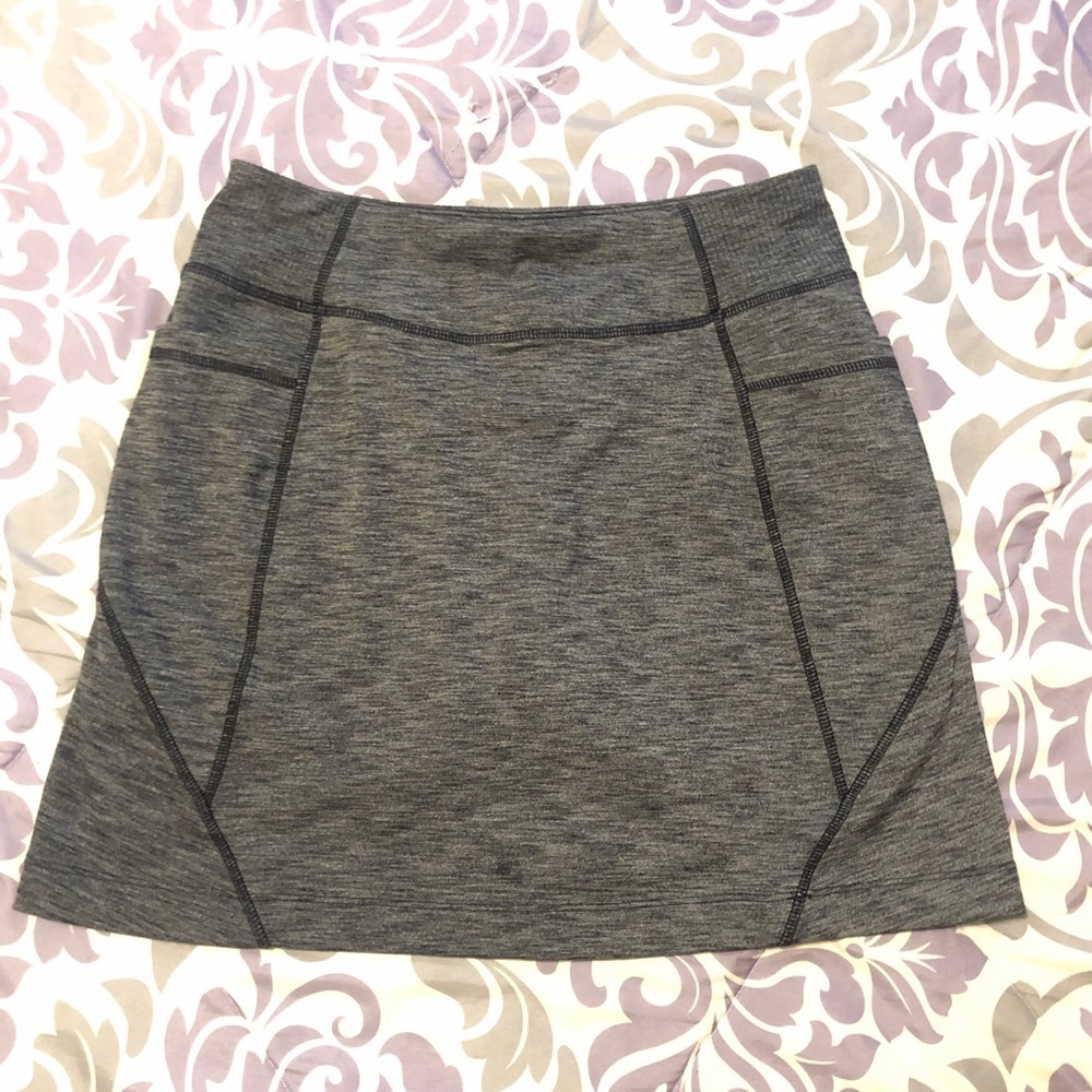 NWOT Athleta Charcoal Gray Skort, XS